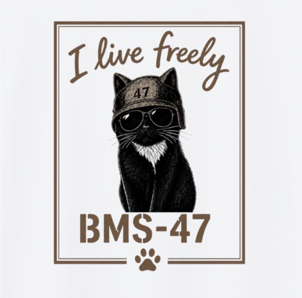 BMS-47 “I LIVE FREELY” CAT TEE／白