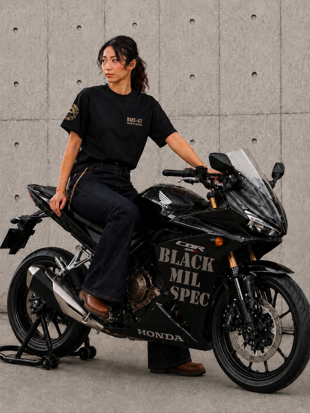 BMS-47 FORGED WING TEE / 黒