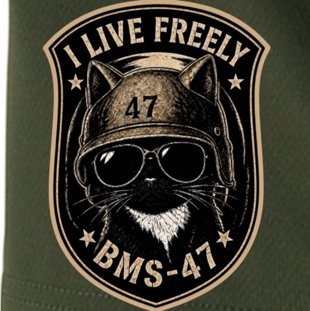 I LIVE FREELY ROUGH ROADS CAT TEE/緑