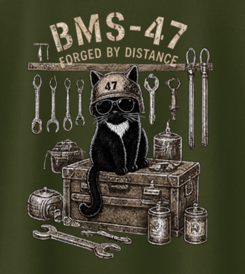 HANGAR TOOLS CAT TEE / 緑